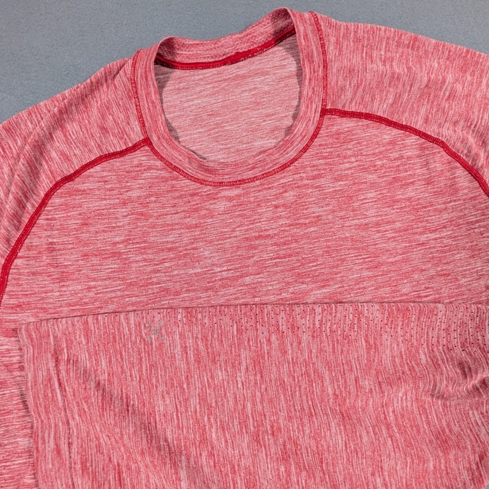 Lululemon Metal Vent Tech Shirt Mens Medium Red Heathered Athleisure